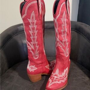 Red Western Cowboy Boots with White Embroidery